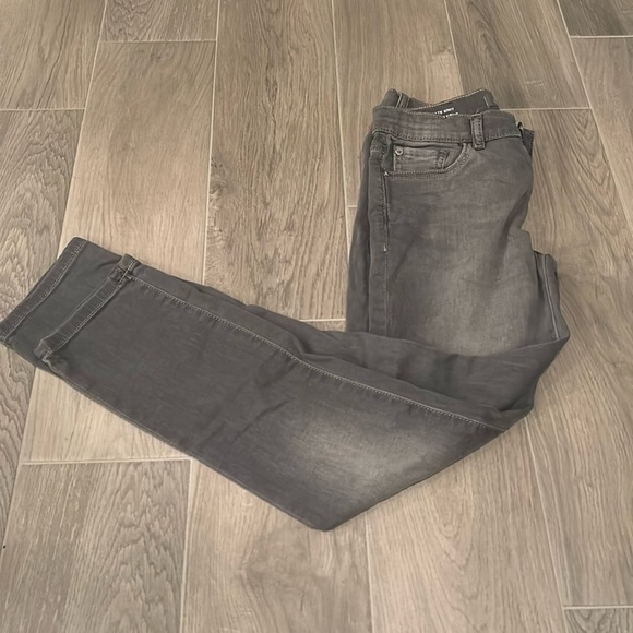 DL 1961 Women’s Grey Brady Slim Jeans Size 12 - Picture 1 of 8